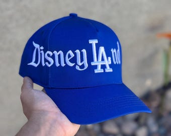 Disneyland LA Snapback-hoed met 5 panelen in koningsblauw | Disneyland &#39;LA&#39;-hoeden | DisneyLA Snapback-hoed met 5 panelen, verstelbare snapback-hoed met gebogen rand