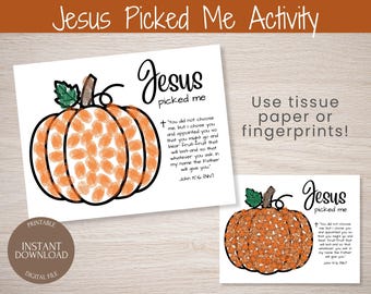 Puede incluir: Dos hojas de actividades imprimibles con un diseño de calabaza. La hoja más grande presenta una calabaza con puntos naranjas, un tallo verde y las palabras "Jesús me eligió". La hoja más pequeña tiene un diseño similar. El texto incluye instrucciones y un versículo bíblico.