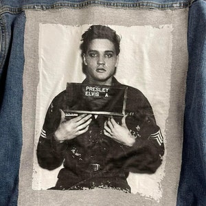 Elvis Presley Men&#39;s blue denim jacket, Size XL George Brand, Elvis Presley&#39;s military service picture, on the back of the jacket. Upcycled