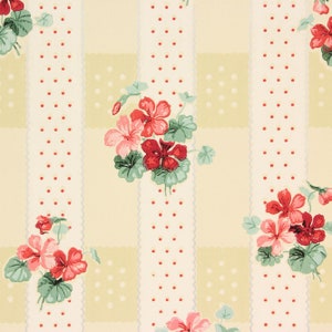 1940s Vintage Wallpaper - Red Geraniums on Yellow, Sold by the Yard