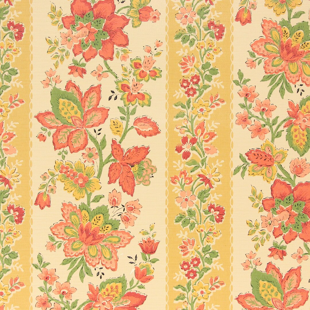 1960s Retro Vintage Wallpaper Red and Pink Flowers With Gold Stripe by ...