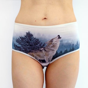 Culottes avec un loup dans la forêt Paysage Lingerie Sous-vêtements image 1