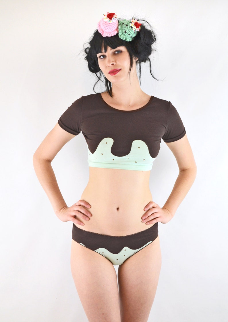 Ice cream Crop top with mint choc chip ice cream and chocolate sauce applique image 2