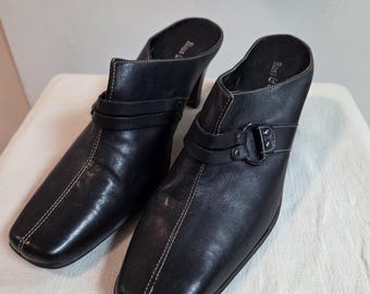 Vintage y2k 90s Bass & Co. mules slip-on leather shoes with square toe