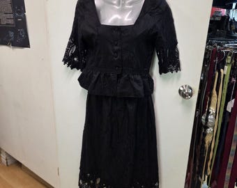 Vintage 1980s Black Cotton Prairie Dress Square Neck Peplum Lace Boho Cottagecore Midi Size Medium, 80s Victorian Gothic Romantical Ruffle
