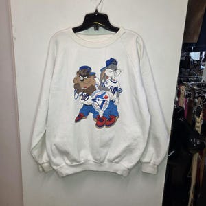 Vintage 90s Toronto Blue Jays Looney Tunes Sweatshirt Large  XL  Retro MLB Taz Bugs Bunny Crewneck Pullover, 1993 1994 Streetwear Sportswear