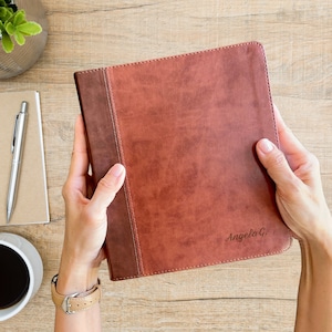 Personalisierte ESV Journaling Studienbibel | Individuell gravierter Name | Breitrand-Bibel für Notizen, Verskunst & Reflexionen | Braun