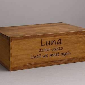 Personalisierte Haustier-Gedenkbox aus Holz, Urne mit Gravur
