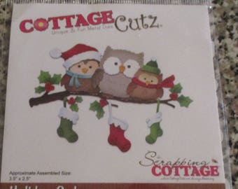 CottageCutz Holiday Owls Die