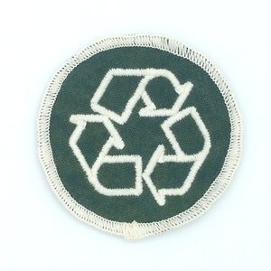 Recycle Möbius Aufnäher aus naturgefärbter Bio-Baumwolle