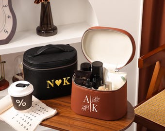 Personalized Leather Makeup Case, Custom Large Travel Toiletry Bag, Bridesmaid Cosmetic Bag, Jewellery Box, Gift for Her, Wedding Favors