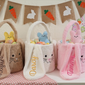 パーソナライズされたぬいぐるみイースターバスケット、カスタムイースターバッグ、刺繍入り名前イースターバケツ、名前入り子供用バニーバスケット、女の子男の子向けイースターギフト