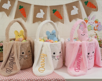 Cestino pasquale di peluche personalizzato: borsa coniglietto ricamata