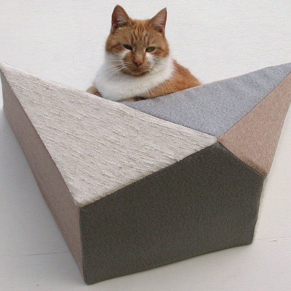 Cat shelf wall bed in grey tan ivory geometric