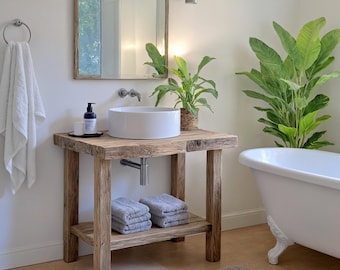 Tocador de baño rústico de madera: repisa para lavabo de estilo rústico, hecha a mano y gabinete de madera con borde natural.