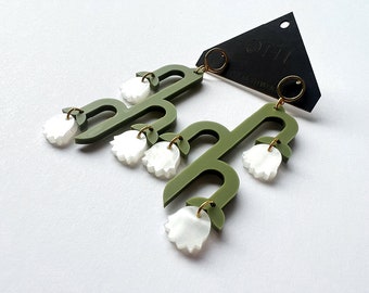 Botanical-Inspired Lightweight Acrylic Earring: Yucca Flower