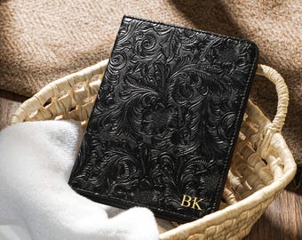 Black Embossed Flower Custom Leather Kindle Case, Personalized Kindle Paperwhite 12th 7'' Case, All New Kindle 6'' 2024 11th Case, Gift idea