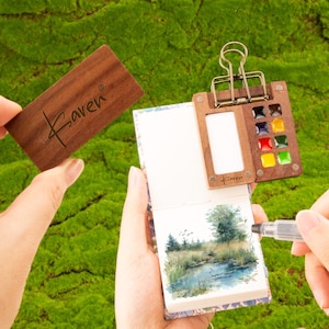 Personalized Walnut Portable Box 8 Grid,Watercolor Palette,Gift For Painters, Travel Artist Palette, Mini Paint Box,Painting Gift