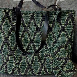 Handmade Straw Weekend Bag: Snakeskin Looking Raffia Beach Bag image 10