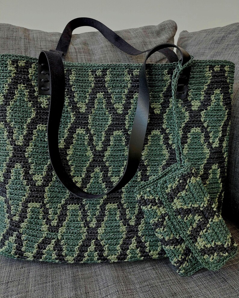 Handmade Straw Weekend Bag: Snakeskin Looking Raffia Beach Bag image 10