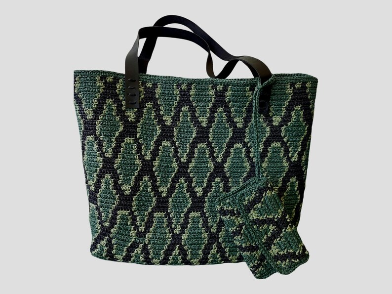 Handmade Straw Weekend Bag: Snakeskin Looking Raffia Beach Bag image 9