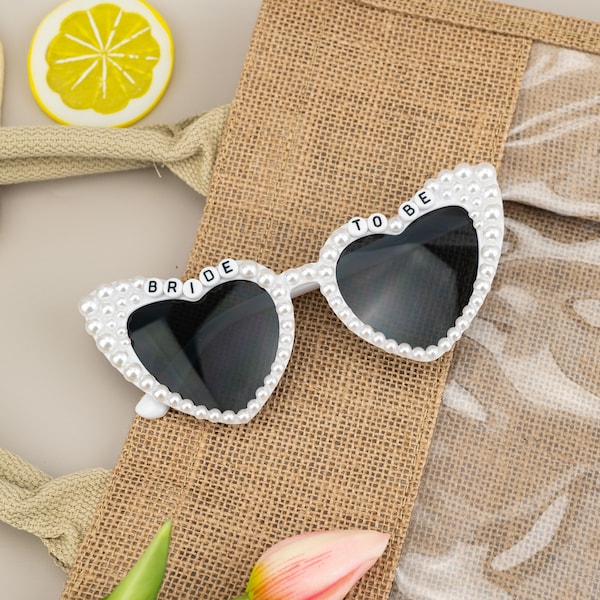 Personalized Bride To Be Glasses with Pearl,Wedding Sungglasses,Bridesmaid Glasses,Party Sunglasses,Bachelorette Party,Future Mrs Sunglasses
