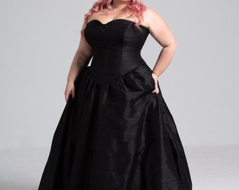 SAMPLE Gothic Black Princess Wedding Dress Fae Queen Mab Plus Size Alternative Gown Dark XLarge Bust 48-52 Waist 42-45