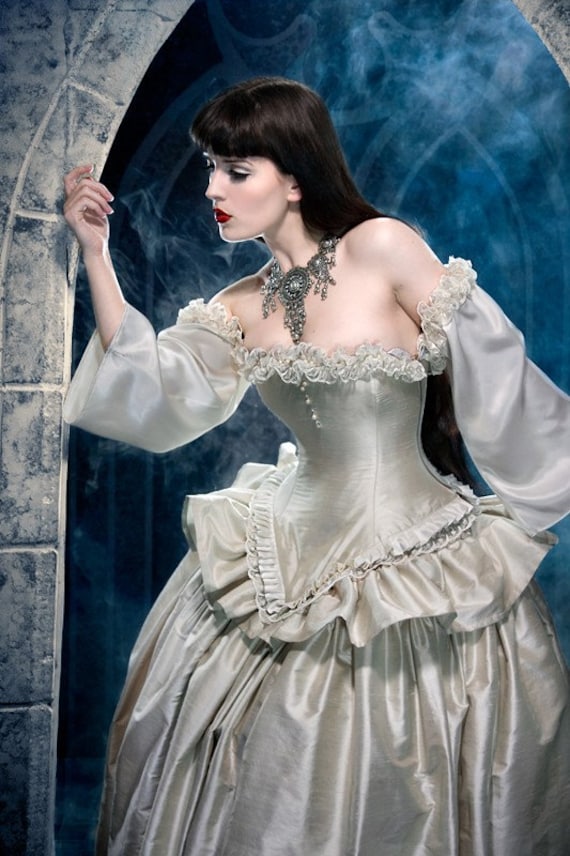 Looking for this dress or something similarly fantasy-like. I've only found  pinterest links or questionable prom dress sites : r/weddingdress