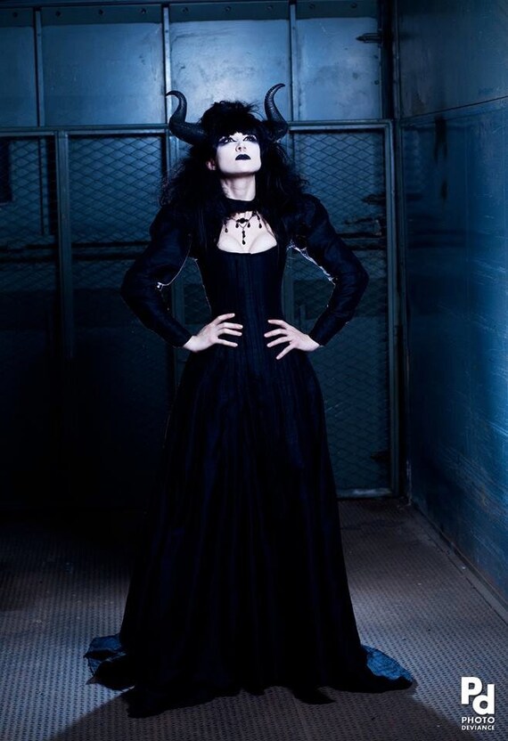 cheap gothic wedding dresses