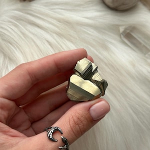 Natural Pyrite Cluster | Premium Quality from Peru | Raw Pyrite Crystal | Collector’s Specimen | Meditation and Home Decor