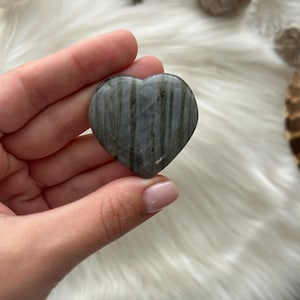 Labradorite Heart | Polished Stone | Crystal Heart from Madagascar | Gift Crystal | Pocket Stone | Iridescent Labradorite