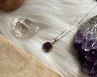 Natürlicher Rubin Anhänger | Echtsilber gefasst | Elegantes Geschenk für Sie Einzigartige Roter Edelstein Schmuck | Handgemacht in Lemberg