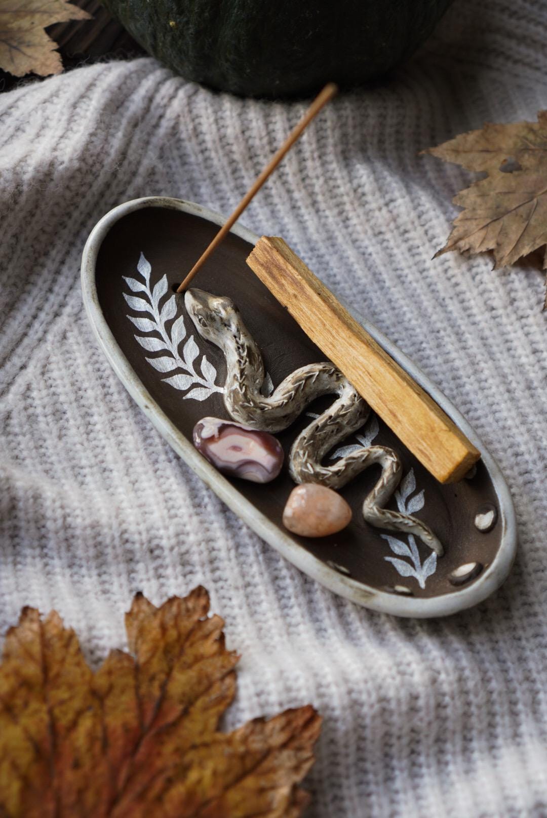 手作り陶器製蛇の香炉：神秘的な室内装飾 - Etsy 日本