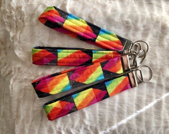 Rainbow Key Fob Wristlet, Porte-clés Wristlet, Cadeaux pour les femmes, cadeaux pour les adolescents, farces de bas, cadeaux pour collègues, cadeaux pour elle