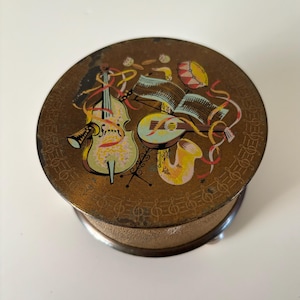 Vintage Metal Musical Powder Puff & Mirror Trinket Box, Made in Great Britain. Hand Cranked, Working