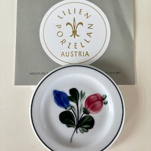 Lilien Porzellan Austria Miniature Plates Of The Worlds Greatest Porcelain Houses, Collectors Small Plate With Certificate. Franklin Mint