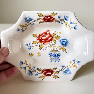 Antike Masons Patent Ironstone &#39;Chinese Peony&#39; Nussschale / Snackschale aus den 1920er bis 1940er Jahren, hergestellt in England. Vintage Englische Keramik.
