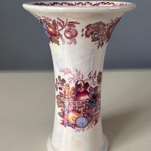 Vintage Masons Lustre Patent Ironstone Vase, Basket Of Fruits Pattern, 15.5cm tall. Very Good Condition. Made In England.