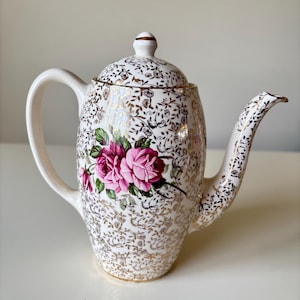 Very Rare Vintage Johnson Bros /Brothers Rose Coffee Pot / Teapot With Gold Chintz Gilding, Very Beautiful, Afternoon Tea, English China.