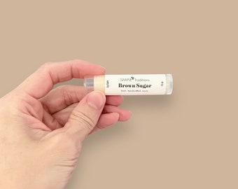 Läppbalsam med brunt socker och bivax: Hantverksmässig läppvård