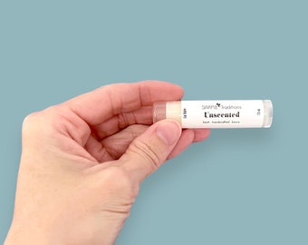 Oparfymerad läppbalsam med bivax: Formula för känslig hud