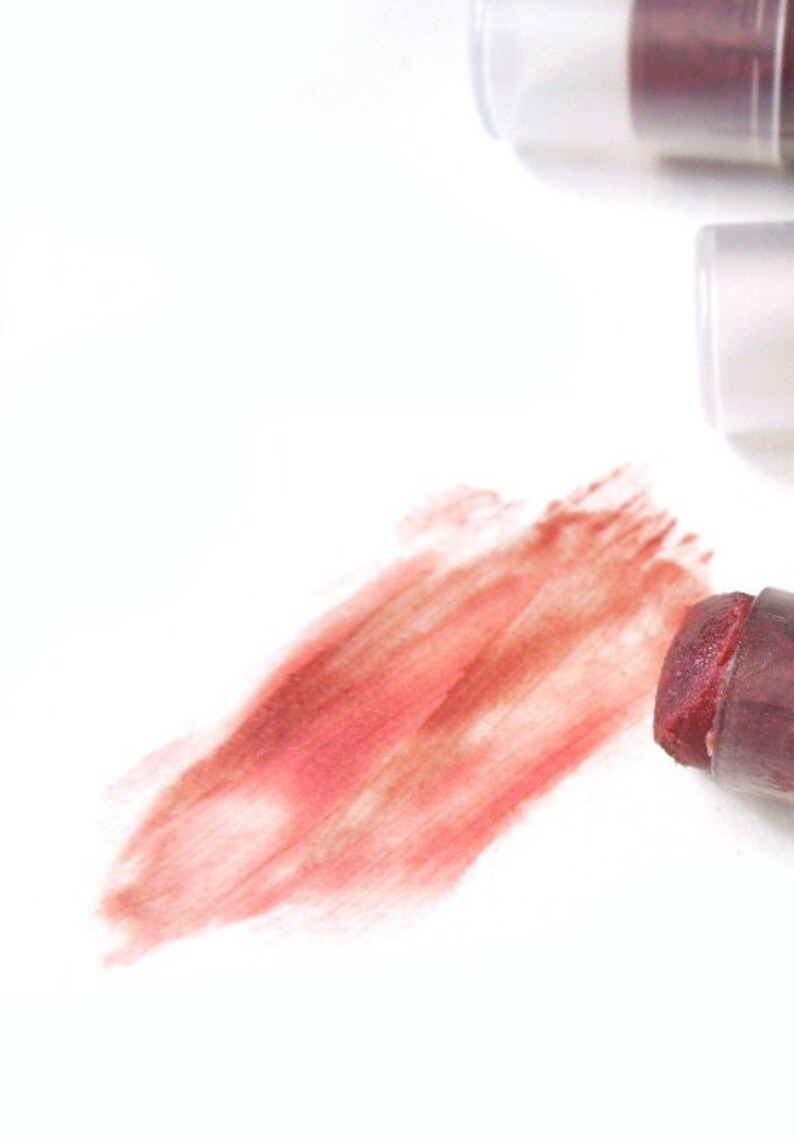 Berry Blush Lip Tint: Naturlig rosfärg, återfuktande läppvård bild 4