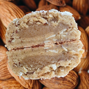 Recette de biscuits croissants aux amandes farcis à la frangipane