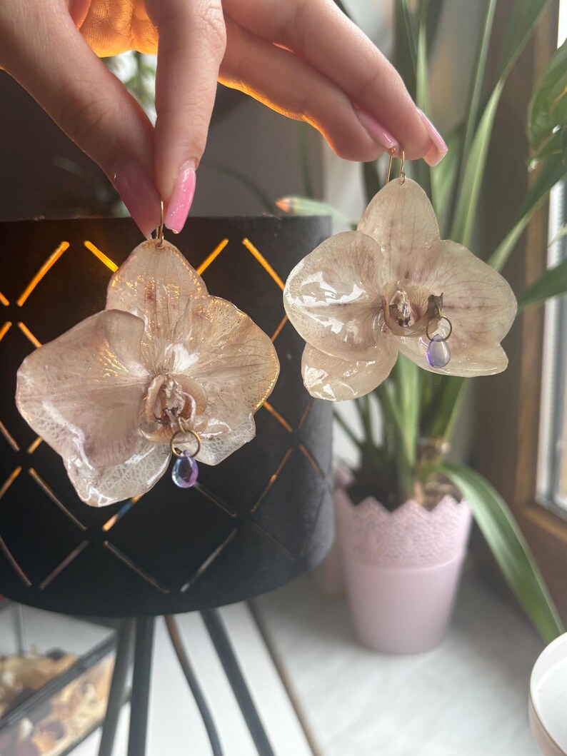 Beige Purple Polka Dot Orchid Earrings 18k Gold Variation 3