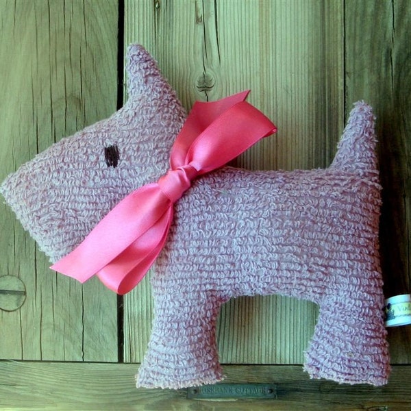 Hannah the Plush Mauve Vintage Chenille Scottie