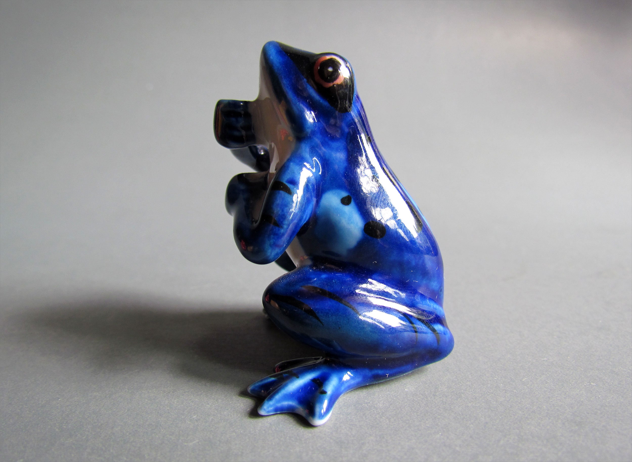 figurines ceramic