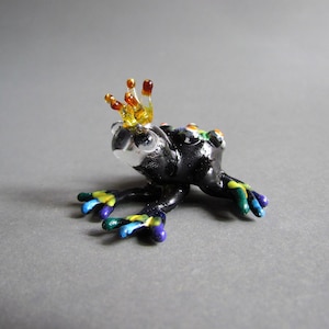 Hand Blown Glass Figurine Miniature Animal Prince Frog Crown Frog Figurine Tiny Statue Collectible Gift Décor Black Multi color