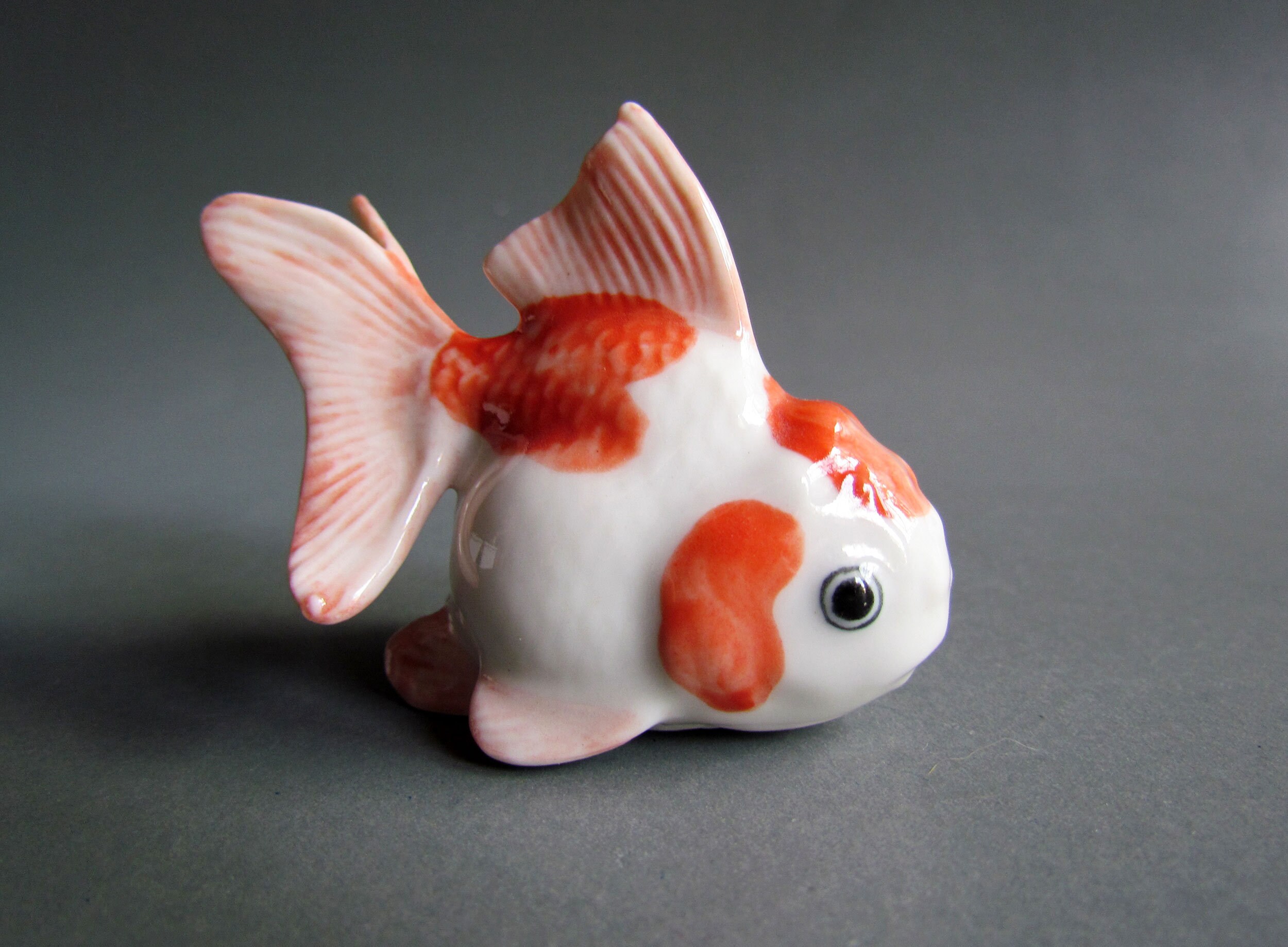 NEW Ceramic Fish Statue Figurine Coastal Home Decor Goldfish munimoro