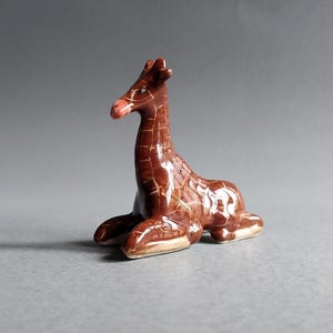 Brown GIRAFFE Wild Animal Miniatures Ceramic Porcelain Animal Figurine Statue Wildlifes Zoo Giraffe Porcelain Giraffe Figuire Gift Decor