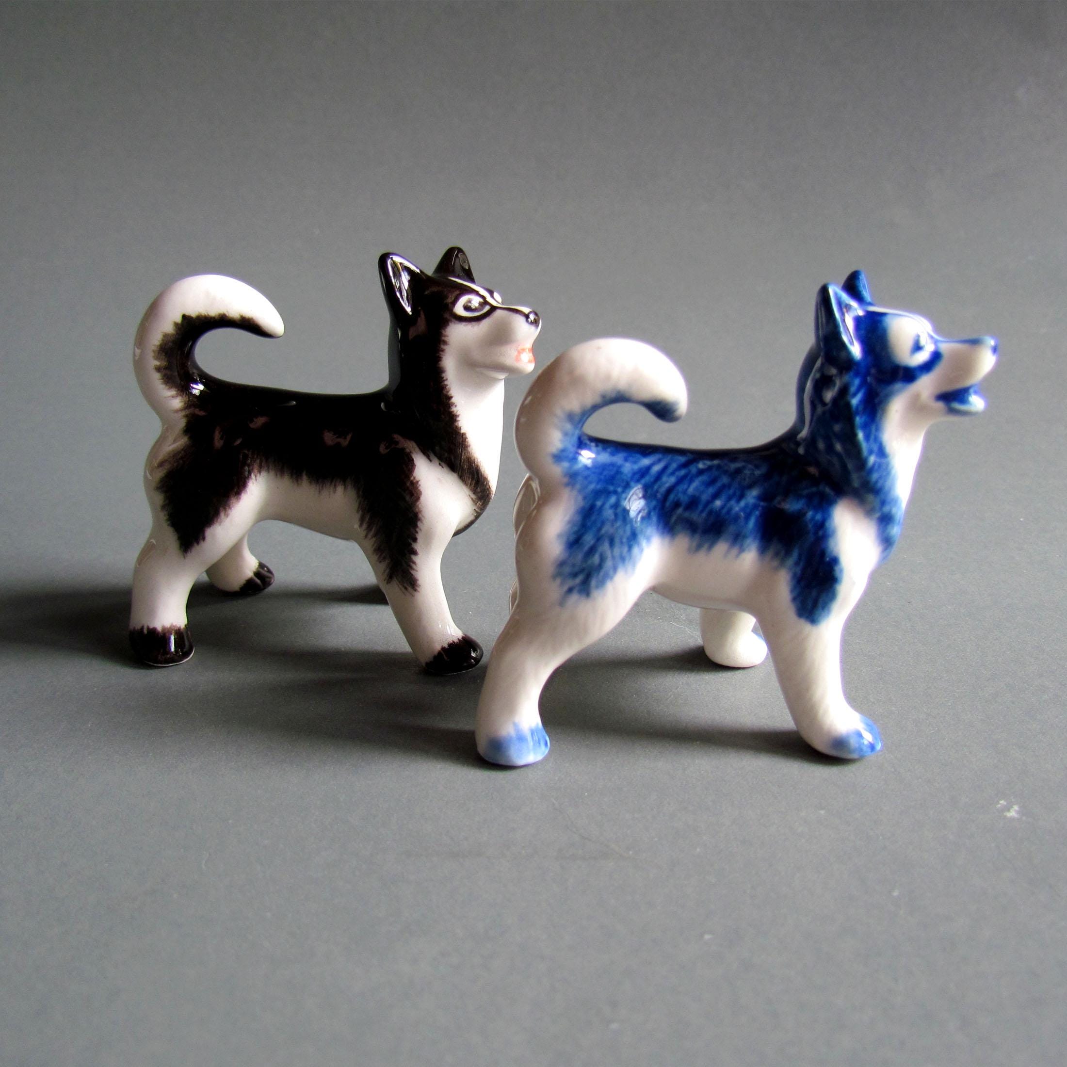 Siberian Husky Dog Mini Ceramic Dog , Dog figurine, Miniature Dog, Hand Painted Dog, Dog Lover Gift, Mini Dog Pottery, Dog collection